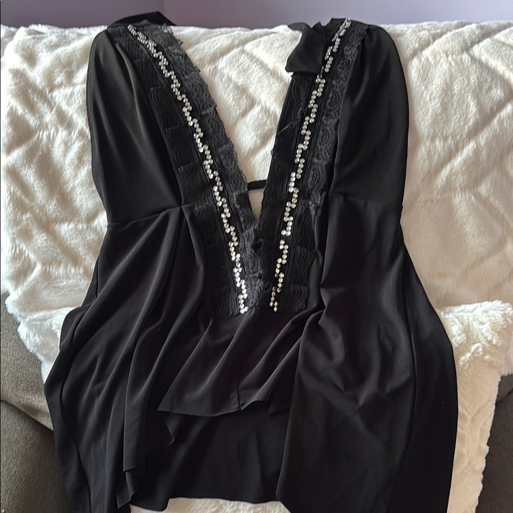Elegant Black Women's Top with Lace Detail